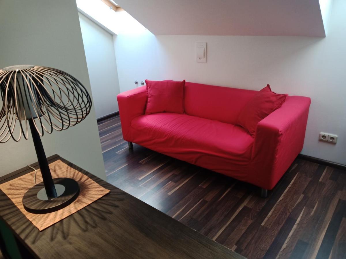 Family Or Group Apartment In Green Center รีกา ภายนอก รูปภาพ