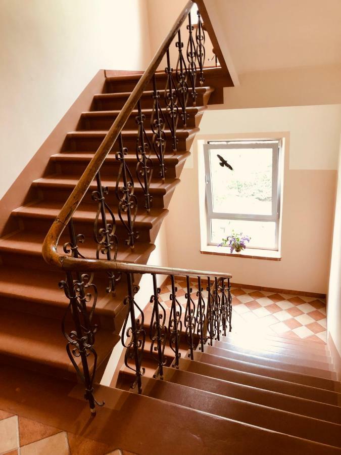 Family Or Group Apartment In Green Center รีกา ภายนอก รูปภาพ